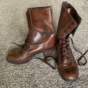 Lace up heeled leather boots